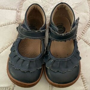 Size 8 Girl's Navy Livie & Luca